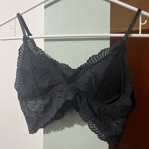 NWOT Elegant Black Lace Bralette